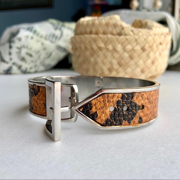 Faux snakeskin belt buckle bangle bracelet - Picture 5 of 6